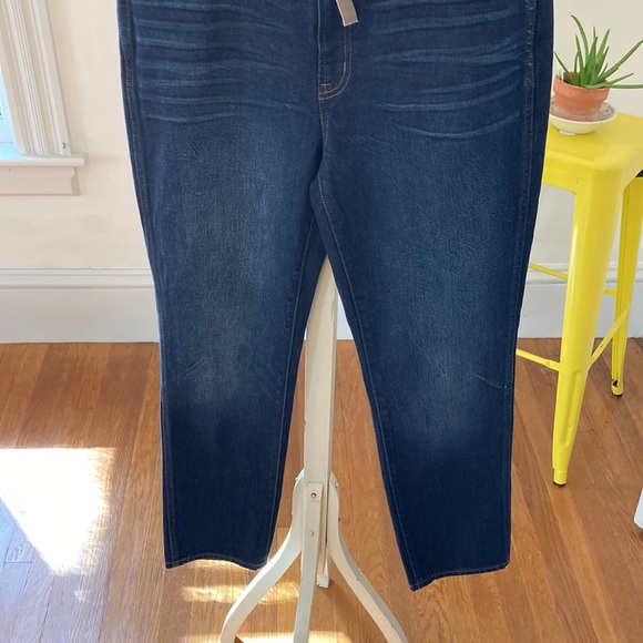 J. Crew High-Waisted Vintage Straight Jean in Boiler Wash - Picture 9 of 13